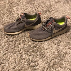 Roshe Runs